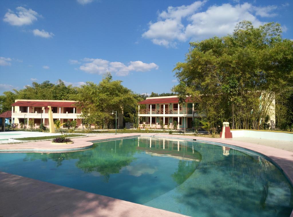 Hotel Debliz אשפלוכיל מראה חיצוני תמונה