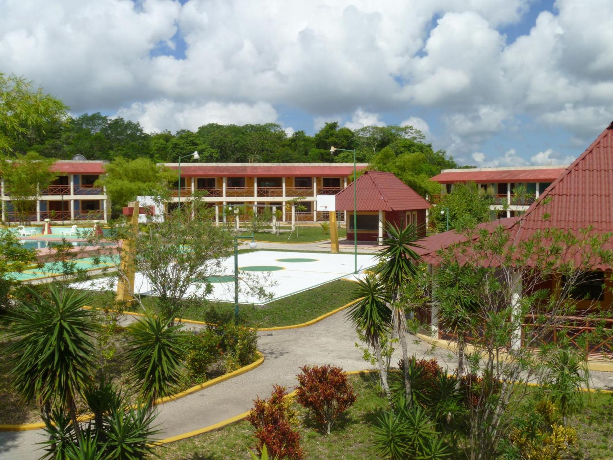 Hotel Debliz אשפלוכיל מראה חיצוני תמונה