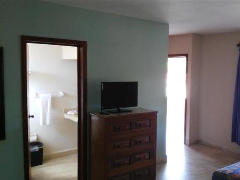 Hotel Debliz אשפלוכיל מראה חיצוני תמונה